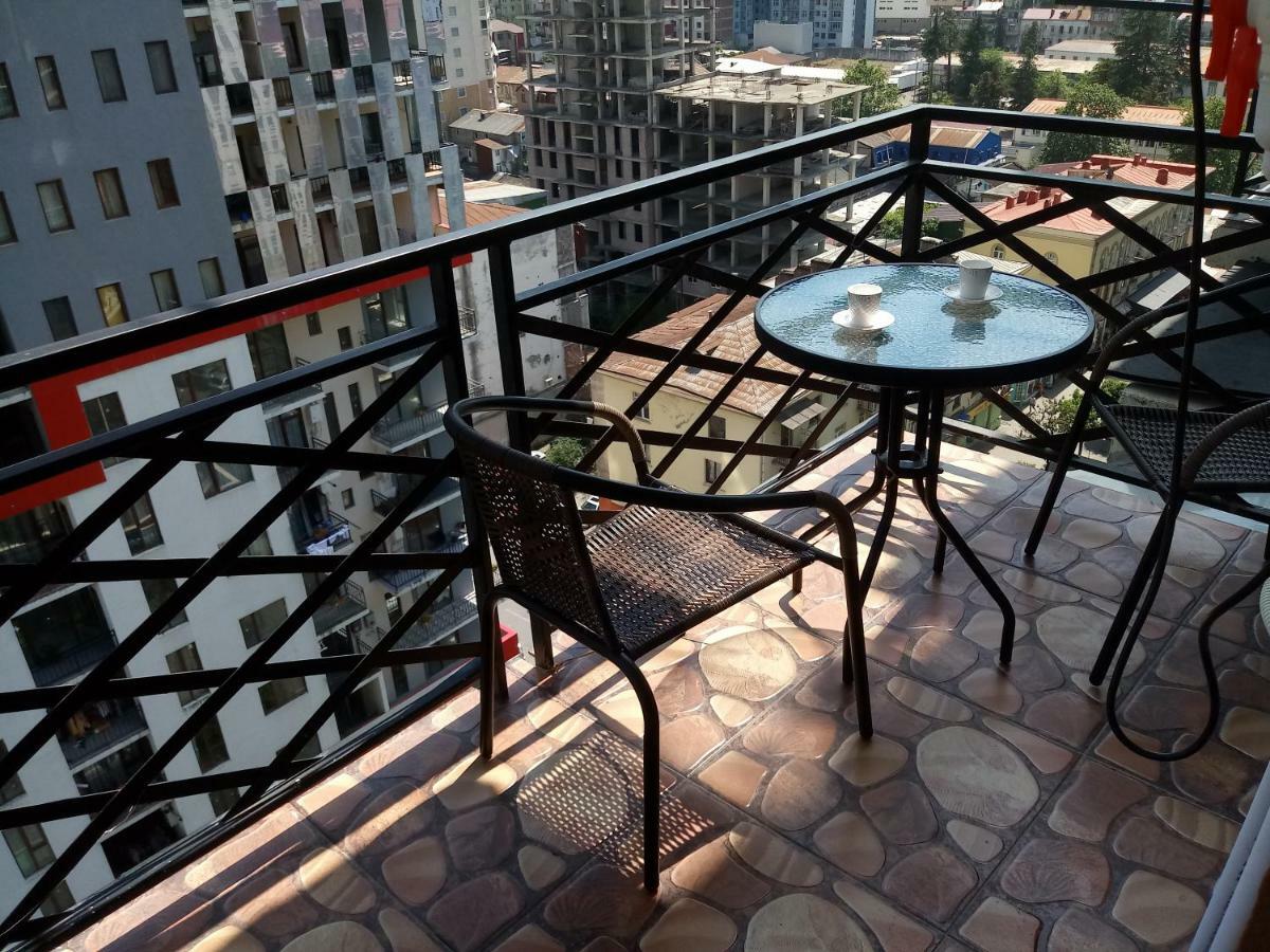 Flat in Batumi city centre エクステリア 写真